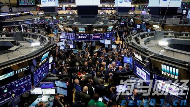 吴川：百岁老人过生日 大家都来沾“喜气”